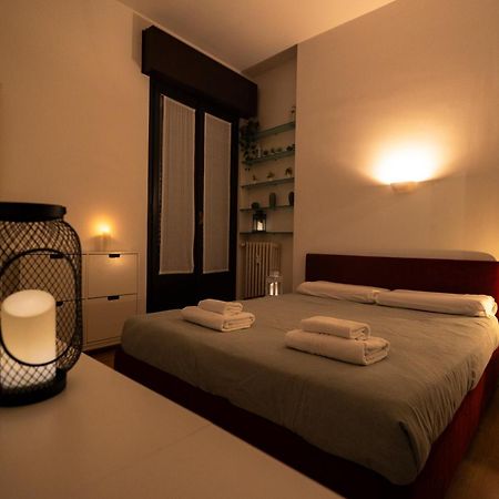 The Lantern Flat - Darsena Area Apartman Milánó Kültér fotó